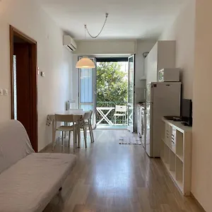  Apartment Con Giardino E Posto Auto Per Famiglie